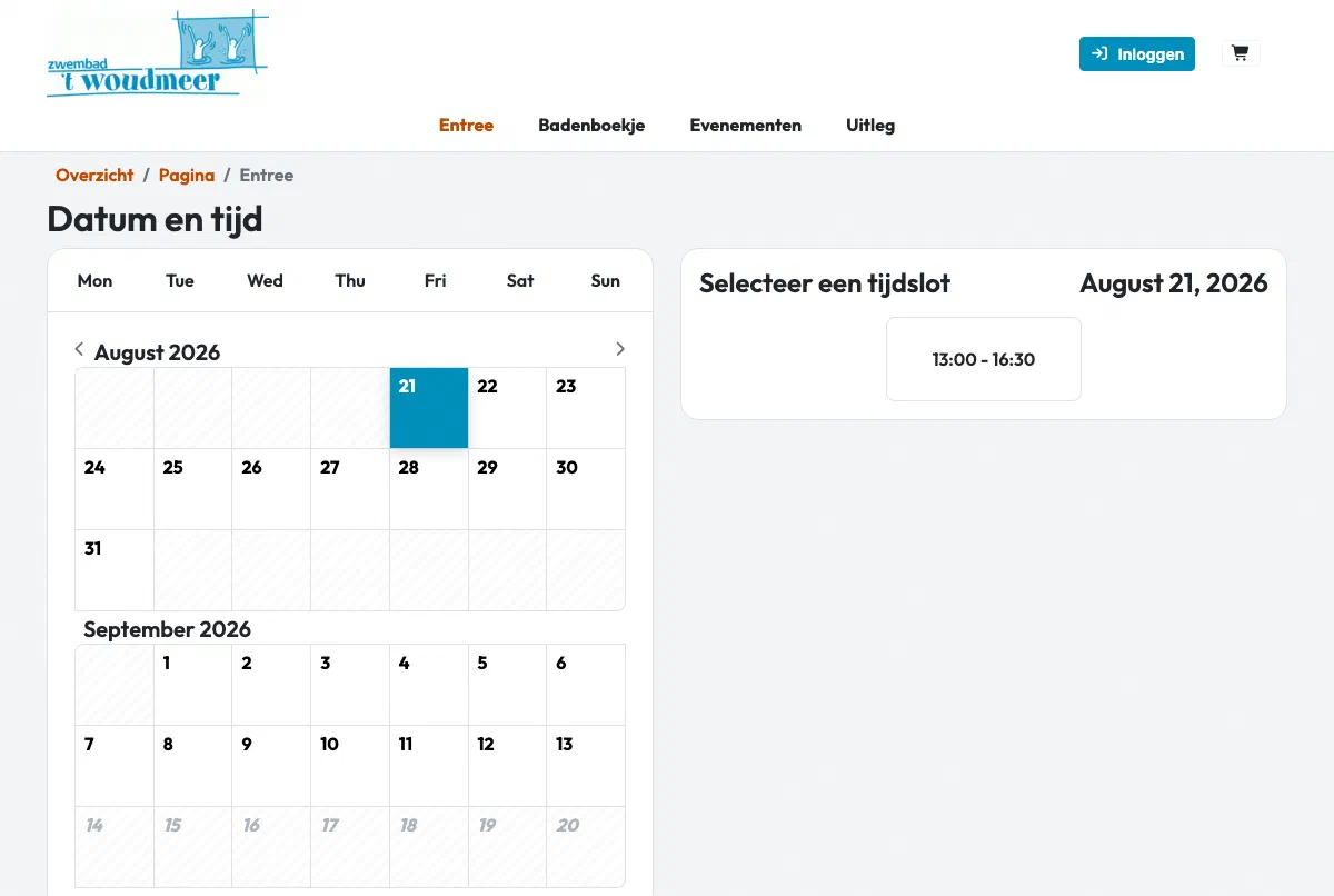Timeblender's date and time-slot picker on a real pool booking page, showing an available afternoon slot.