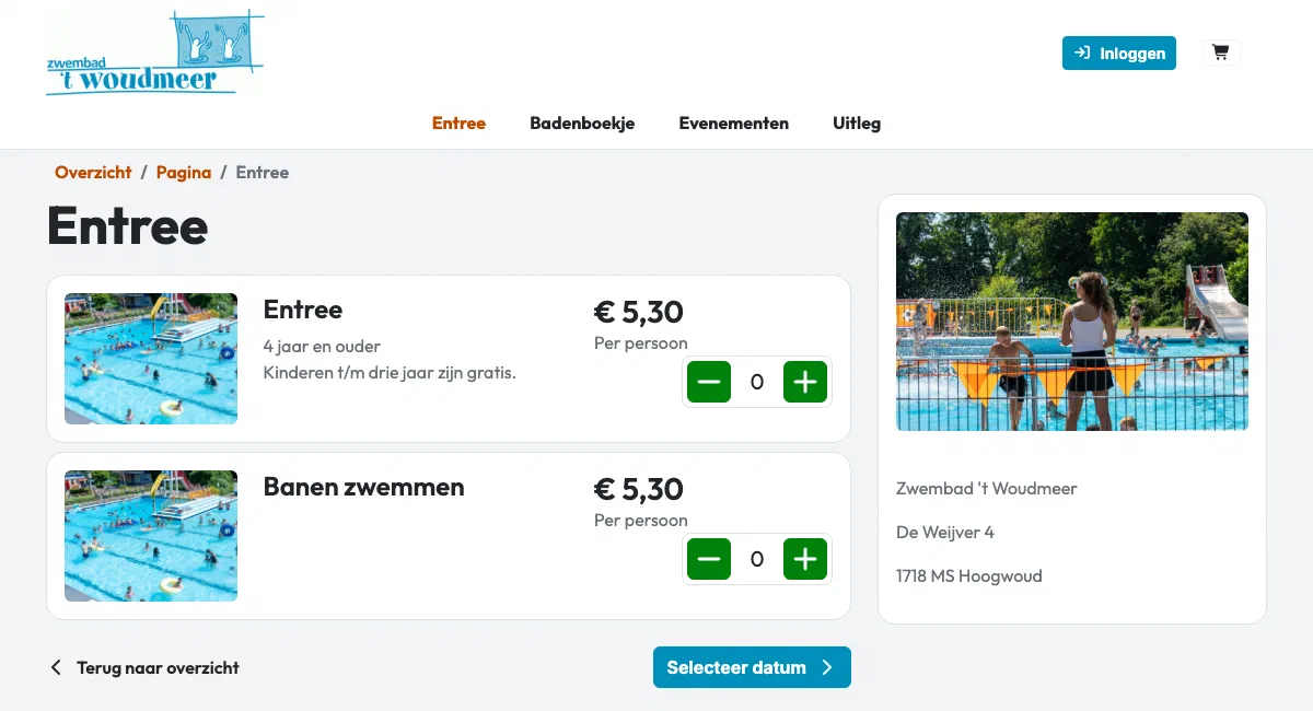 Screenshot of the real Timeblender booking page for Zwembad 't Woudmeer, showing entry and lane-swimming tickets with per-person pricing.